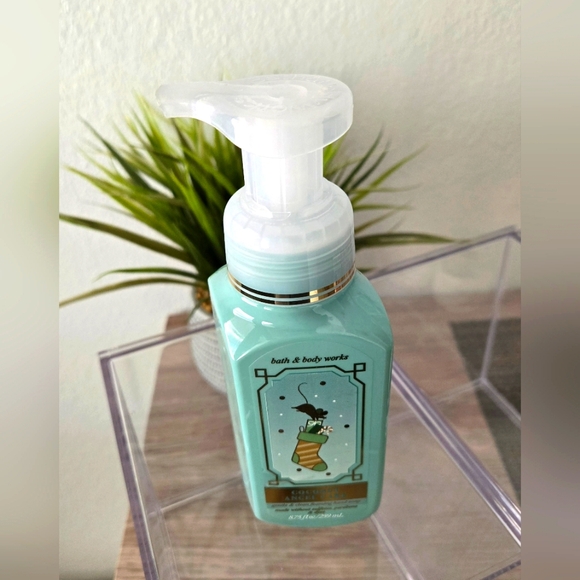 Coconut 🥥 Angel Cake Bath & Body Foaming Handsoap • New • - Picture 5 of 9